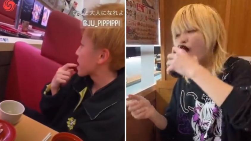 Detienen a tres "terroristas del sushi" por realizar bromas antihigiénicas en restaurantes de Japón Detienen a tres "terroristas del sushi" por realizar bromas antihigiénicas en restaurantes de Japón