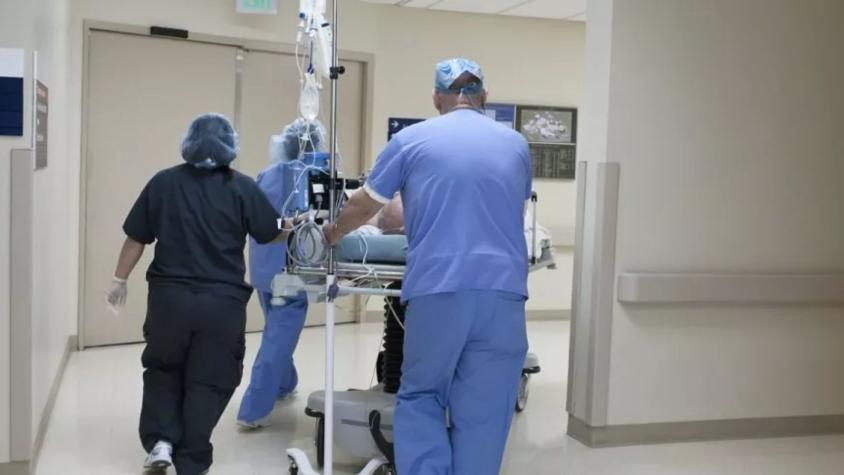 Demandan a hospital en España por muerte de joven: Confundieron derrame cerebral con otitis