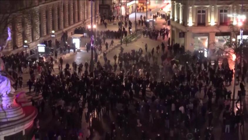 [VIDEO] Violenta jornada de manifestaciones en Francia por reforma a las pensiones