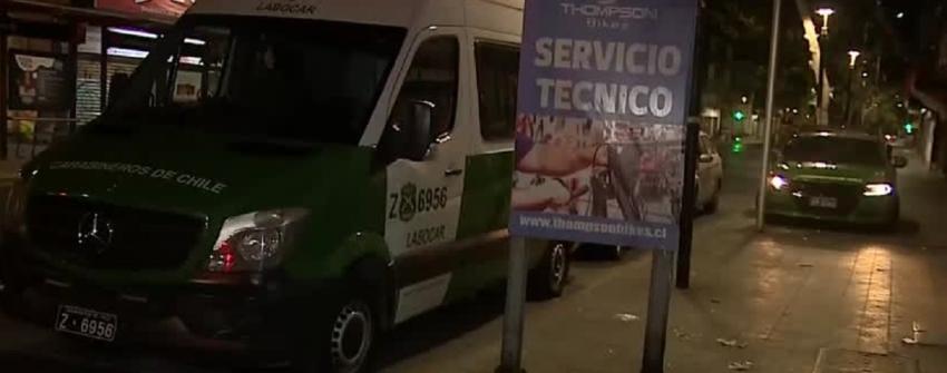Hombre muere baleado al interior de un departamento en Santiago Centro: Recibió al menos dos disparos Hombre muere baleado al interior de un departamento en Santiago Centro: Recibió al menos dos disparos
