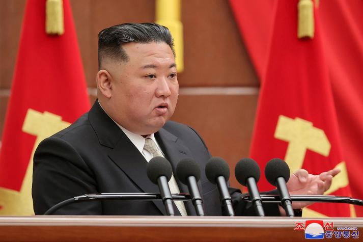 Líder de Corea del Norte ordena intensificar maniobras de "guerra real"