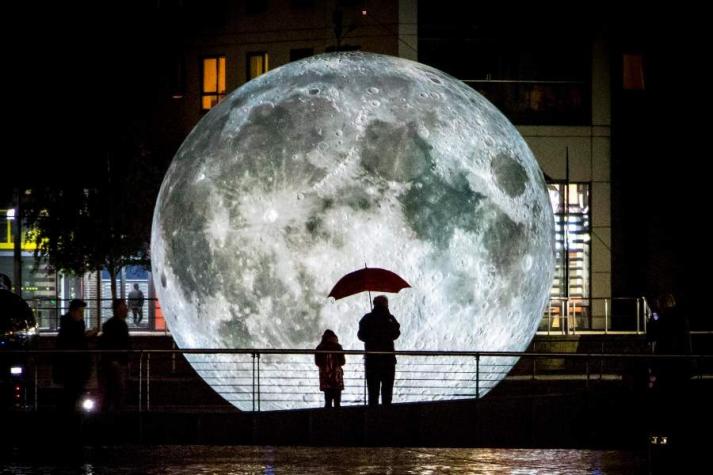 'Museo de la Luna' llegará a Santiago con una increíble réplica 3D de la Luna