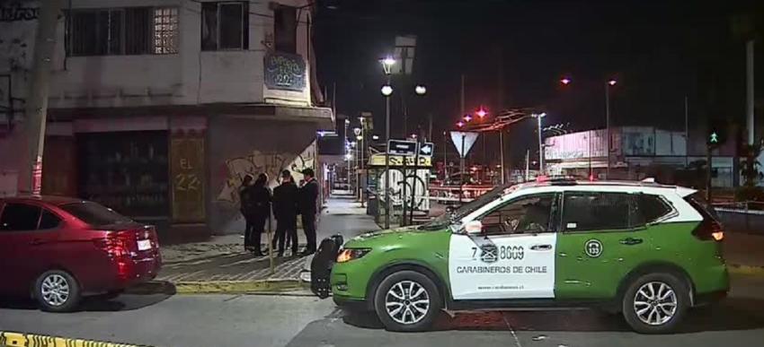 Sujeto fue baleado por PDI en San Ramón: Intimidaba a pasajeros de micros con arma de fuego para robar celulares