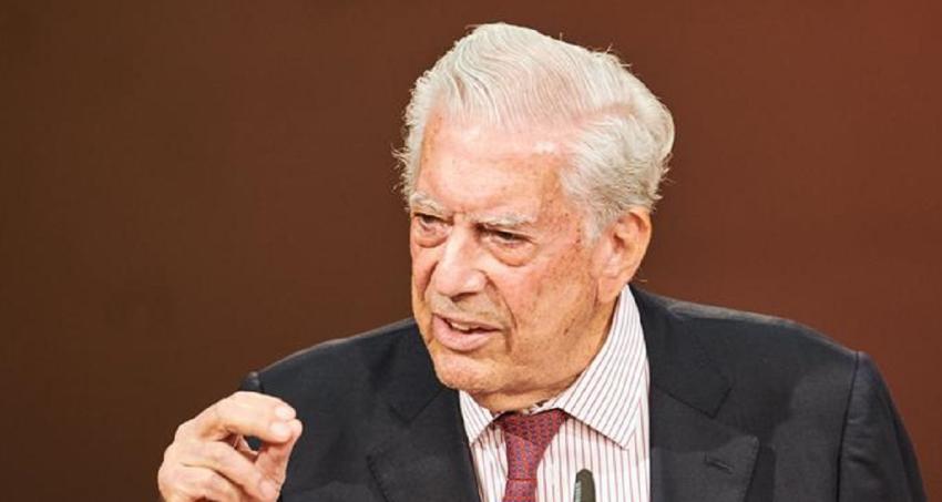 Perú: Mario Vargas Llosa da su respaldo a Dina Boluarte