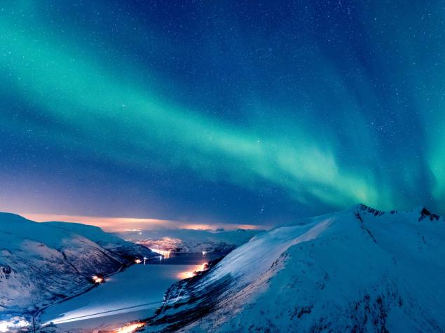 Estas son las increíbles imágenes de una aurora boreal vista desde el espacio