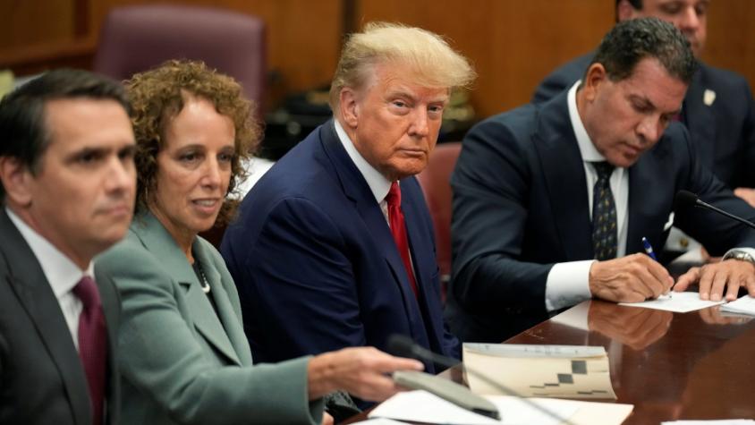 "¡No se hizo nada ilegalmente!": El primer descargo de Donald Trump tras comparecer en tribunal de Nueva York "¡No se hizo nada ilegalmente!": El primer descargo de Donald Trump tras comparecer en tribunal de Nueva York