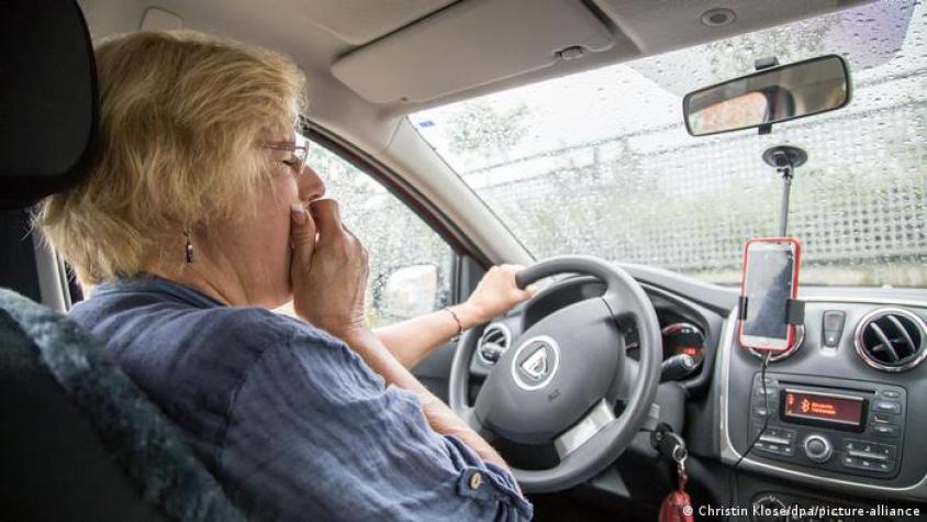 Conducir con menos de cinco horas de sueño es tan riesgoso como manejar ebrio, según estudio