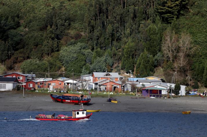 Embarcación se hunde en Cochamó: Una persona está desaparecida