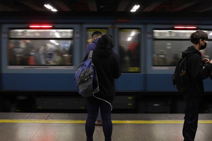 Metro de Santiago restableció servicio en Línea 5 tras "problema de energización"