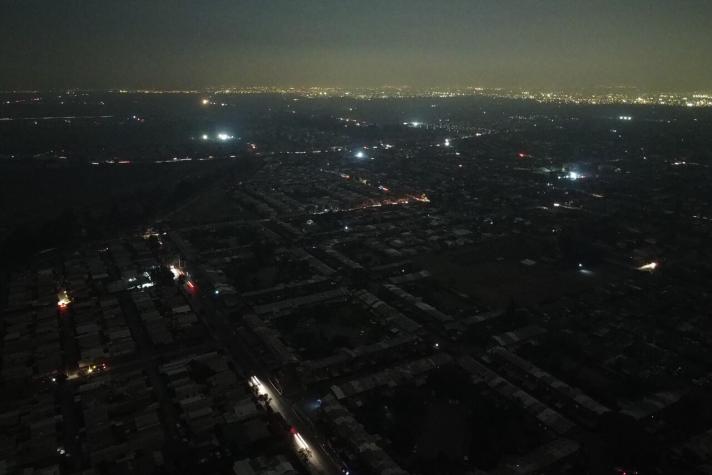 Se registra corte de luz en Santiago: Hay 22 mil clientes afectados
