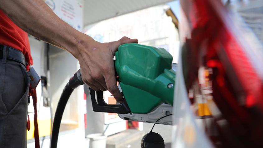 ENAP anuncia alza en el precio de las bencinas desde este jueves