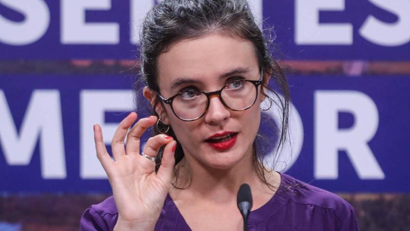 Camila Vallejo llama a "dejar la pequeñez política" por proyecto que pide que Presidente Boric se disculpe con Carabineros