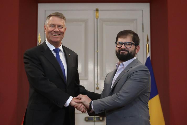Presidente Boric firma declaración de cooperación entre Chile y Rumania