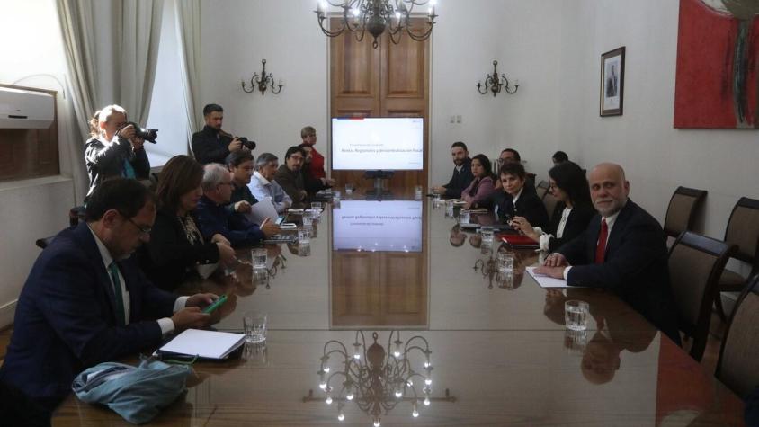 Comité político de La Moneda: Oficialismo debate preocupación por resultado electoral y escenarios post 7 de mayo