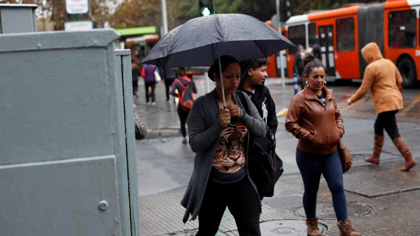 Lluvias en la Región Metropolitana: ¿Qué días de este fin de semana largo precipitará? 