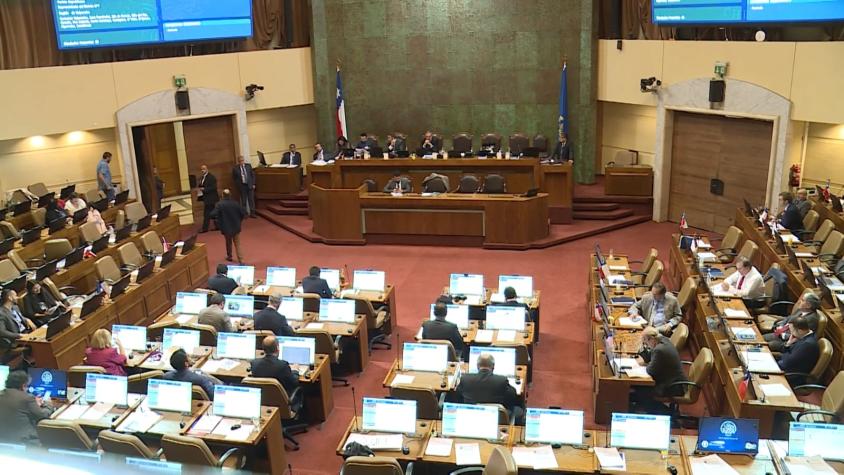 Resolución pide a Presidente Boric ofrecer disculpas a Carabineros
