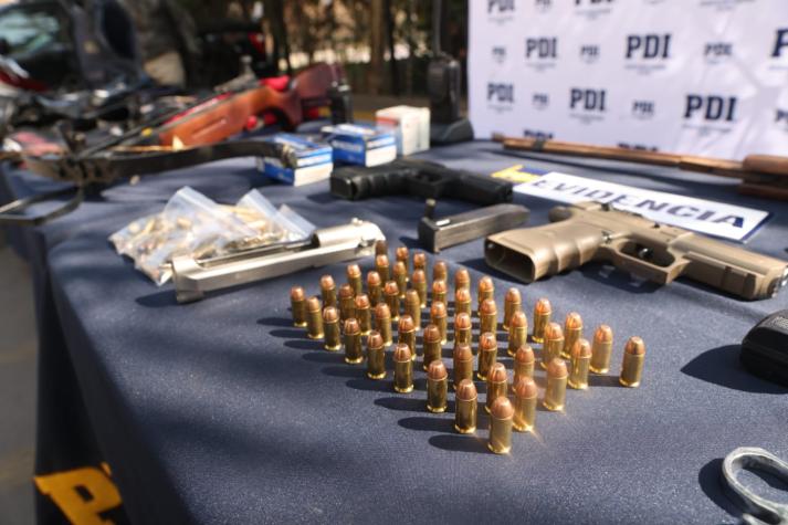 Chalecos antibalas, pistolas y drogas: PDI entrega detalles tras detención de motoqueros "Hells Angels"