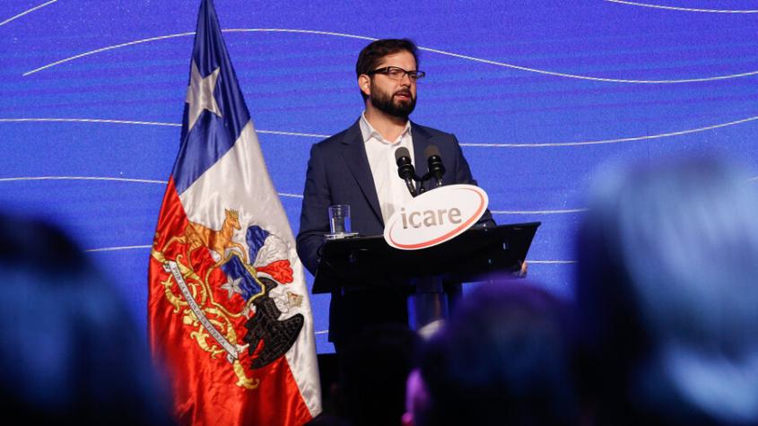 Boric defiende ante Enade los acuerdos y "cambios de opinión": "La inflexibilidad es la vocación del fanático"