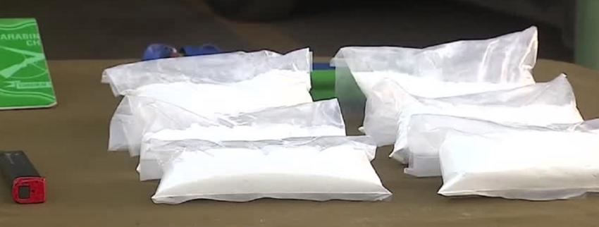 Tres detenidos tras persecución policial en La Pintana: Cinco kilos de cocaína fueron incautados