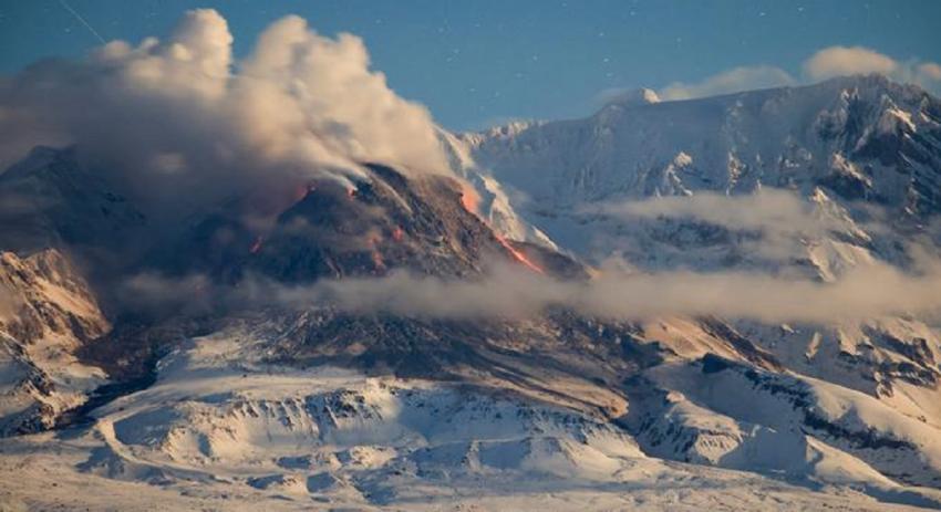Erupción en la región rusa de Kamchatka amenaza la aviación