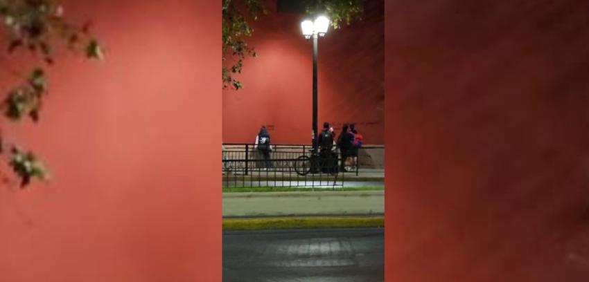 Detienen a profesor imputado por daños en Metro San Joaquín durante Estallido Social tras realizar rayados en Iglesia San Francisco