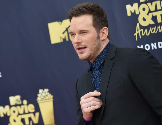 Chris Pratt publica foto de su pie a modo de broma y un podólogo terminó diagnosticándole un hongo