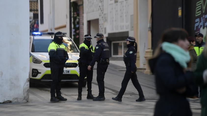 Hombre que estaba prófugo fue detenido en España tras ser acusado de matar a su hijo, esposa y suegra
