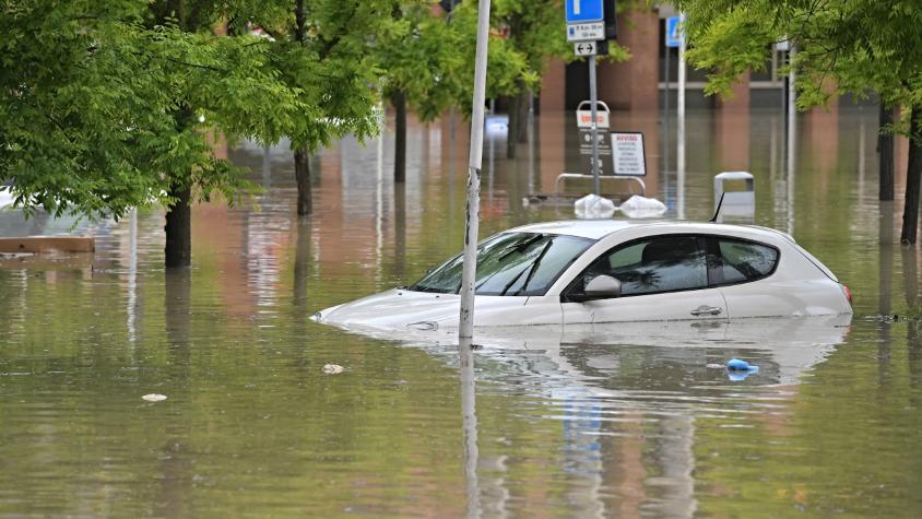 En fotos: Inundaciones dejan ocho muertos en Italia y obligan a suspender Gran Premio de la Fórmula 1