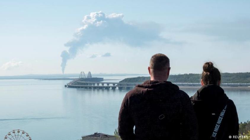 Arde un depósito de combustible en una localidad rusa próxima a Crimea
