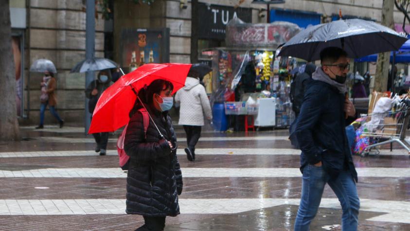 Nuevo frente se acerca a la capital: ¿Cuándo volverán las lluvias a Santiago?