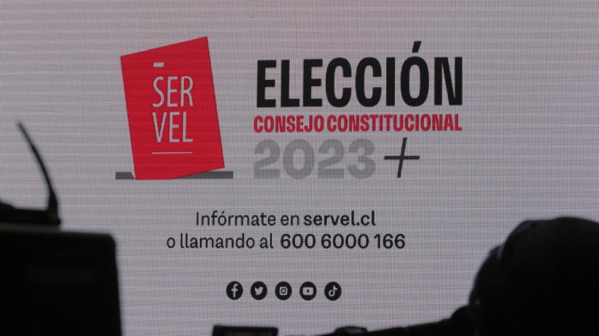 Encuesta Criteria: Un 62% de los chilenos dice estar "nada o muy poco" informado sobre elección de consejeros constitucionales