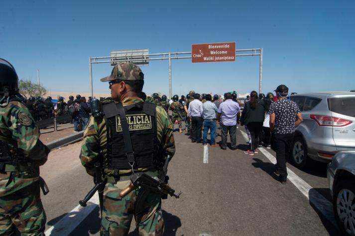 Gobierno informó que funcionarios de Venezuela están en la frontera con Perú y no descartan traslado de migrantes por avión