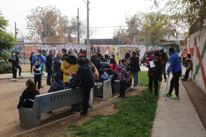 Alcalde de Cerro Navia aseguró que hubo "distintas emanaciones de gases" en colegio evacuado