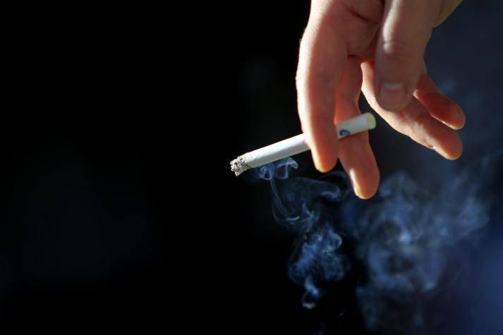 No sólo de pulmón: Fumadores tienen hasta tres veces más riesgo de desarrollar cáncer de vejiga