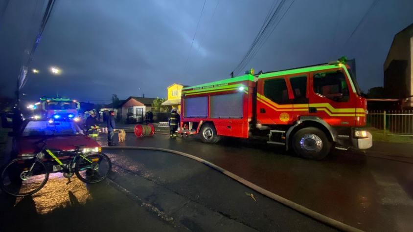 Dos personas fallecen tras incendio en Talcahuano: Una de las víctimas intentó rescatar a la otra 