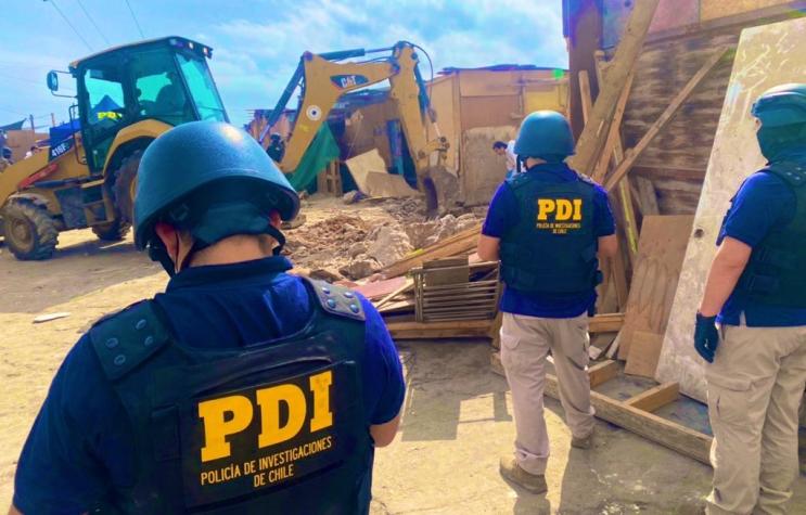 Confirman hallazgo de segundo cuerpo enterrado en marco de investigación por Tren de Aragua en Arica Confirman hallazgo de segundo cuerpo enterrado en marco de investigación por Tren de Aragua en Arica