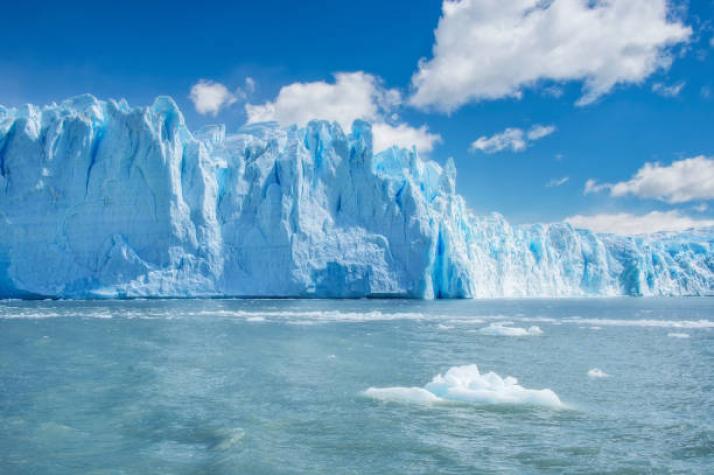Estudio alerta que agua de la Antártida está contaminada con antidepresivos, nicotina y cafeína
