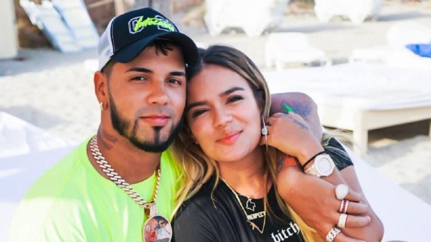 Anuel AA subió video con Karol G "presente" en su cama y desató la furia de los fans de la colombiana en redes