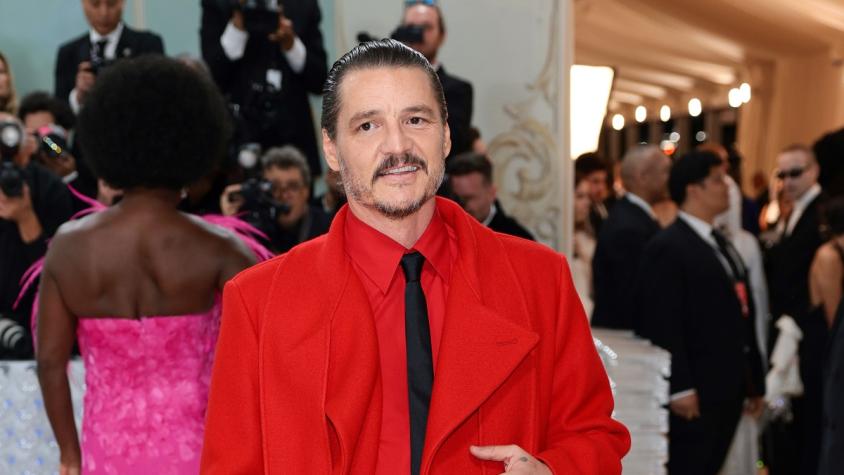 "Homenaje a don Diablo": Los divertidos memes y comparaciones que dejó el look de Pedro Pascal en la MET Gala