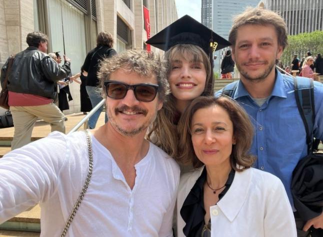 Pedro Pascal sorprende al no asistir a Festival de Cannes: Fue a la graduación de su hermana