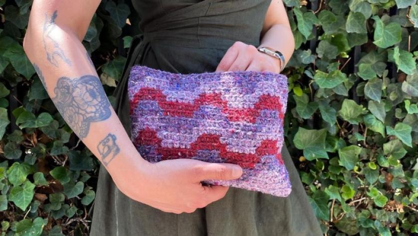 [VIDEO] Trazo Textil crea coloridos accesorios tejidos a mano 