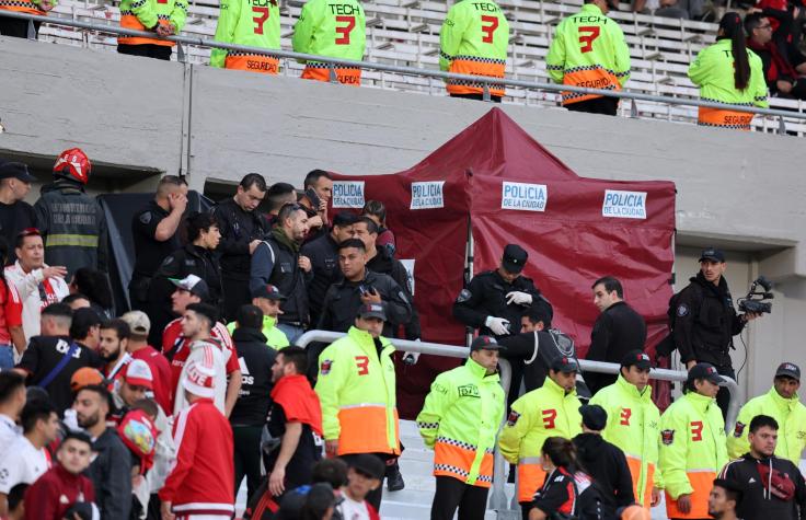 Agreden a prensa argentina tras mostrar cómo familia se enteró de muerte de hincha de River