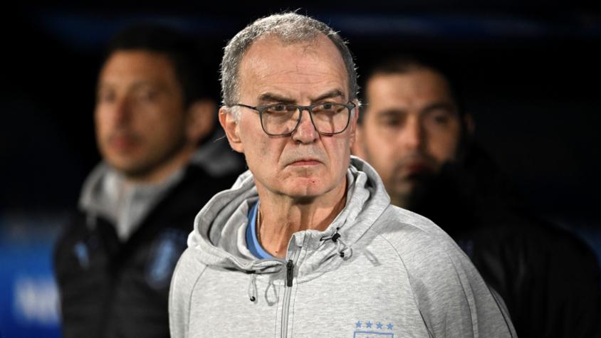 Bielsa debutó en Uruguay y derrotó a Chile en su primer partido en