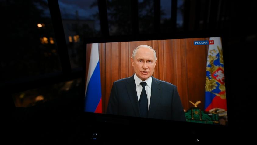 Putin da las gracias a soldados que impidieron una "guerra civil" en Rusia