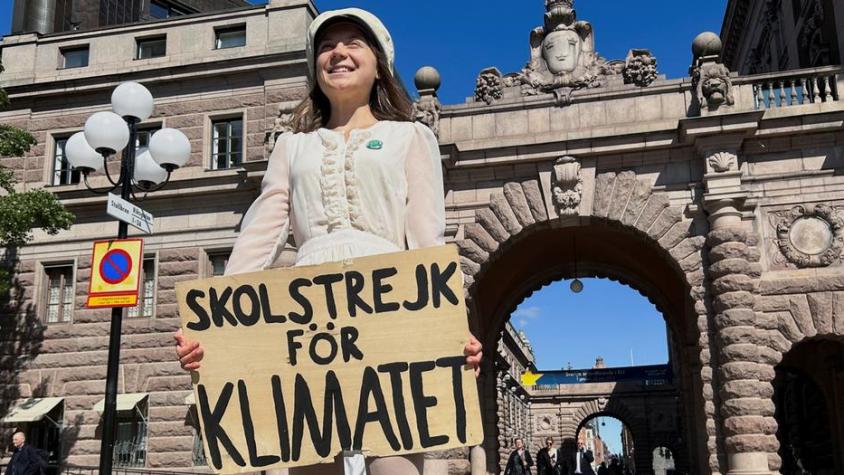 Greta Thunberg se gradúa y realiza última "huelga escolar"