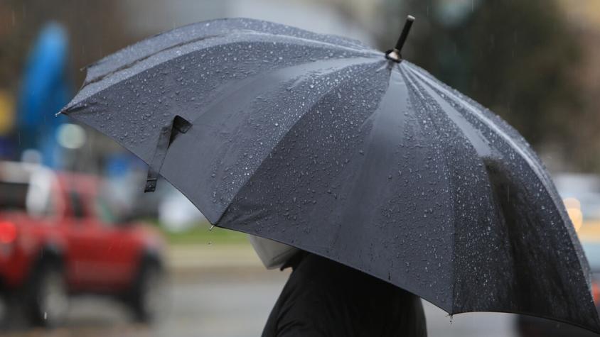 Partirían este jueves: Emiten alerta meteorológica por lluvias en cinco regiones del país