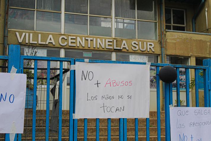 Denuncian posibles abusos sexuales a niños y niñas durante operativo de salud en colegio de Talcahuano