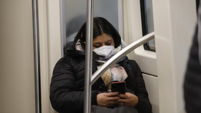 Minsal evalúa establecer uso de mascarillas en el transporte público