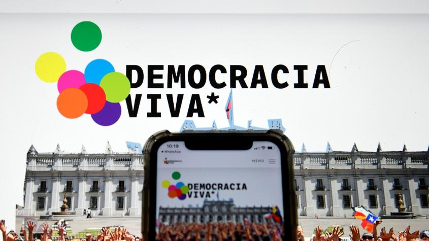 Caso Democracia Viva: RD expulsa a Daniel Andrade y Carlos Contreras
