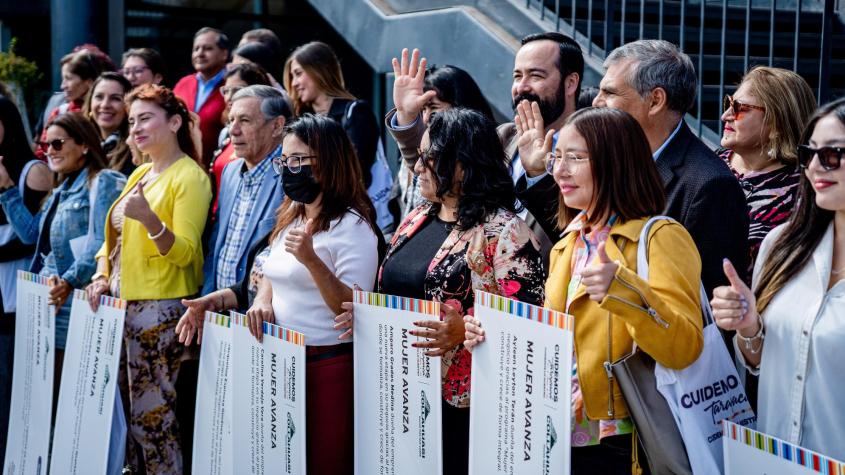 Primeras 36 emprendedoras de Tarapacá reciben fondo Mujer Avanza de Collahuasi